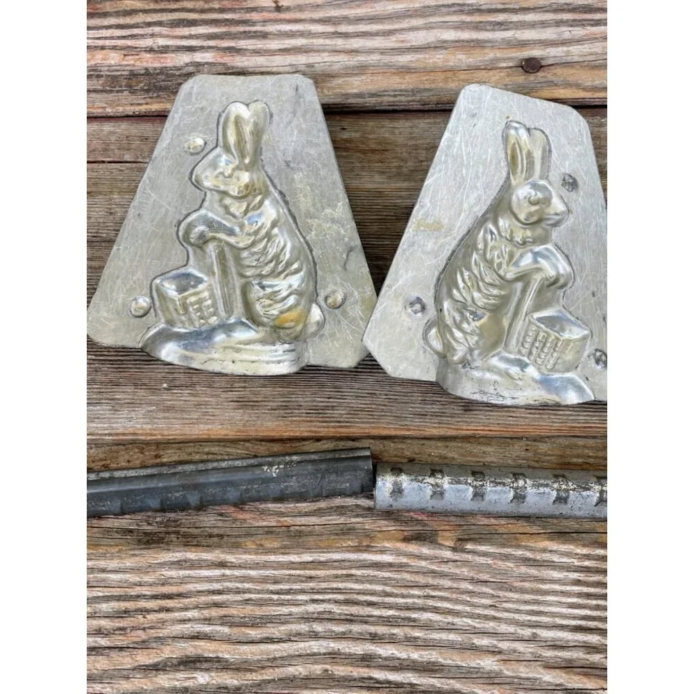 Vintage Eppelsheimer Standing Rabbit with basket Chocolate Candy Mold